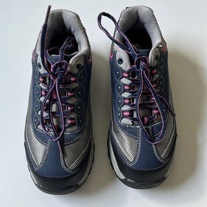 Brahma Women’s Steel Toe Sneakers